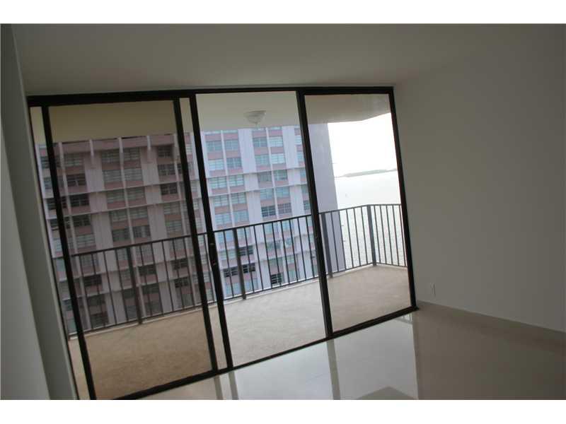 BRICKELL PLACE CONDO - Residential Lease