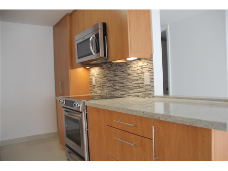 BRICKELL PLACE CONDO - Residential Lease