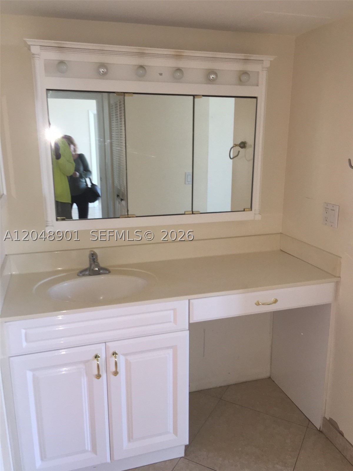 CORONADO CONDO- TOWER II - Residential Lease