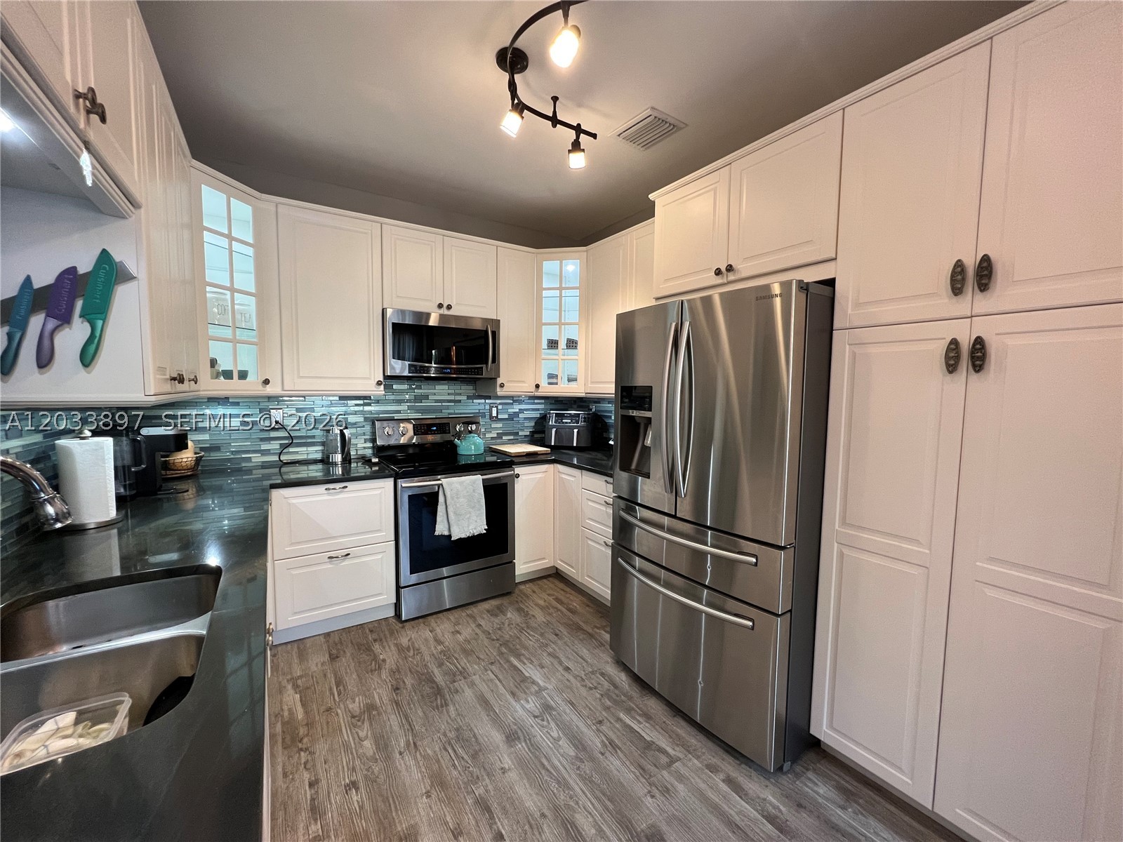 WEST LAKE VILLAGE PLAT - Residential Lease