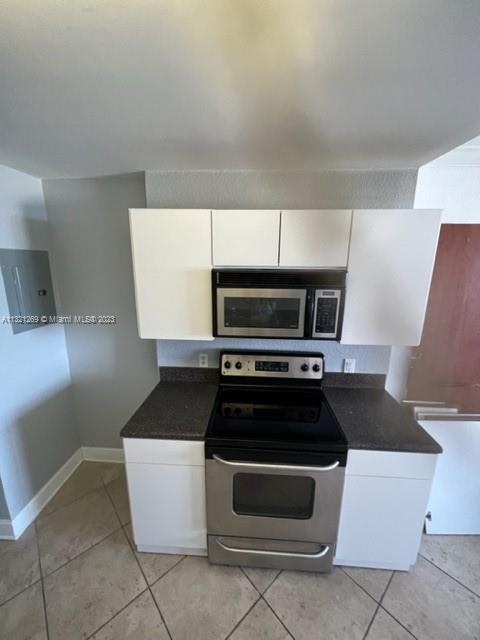 401 BLU OF NORTH BEACH CO - Residential Lease