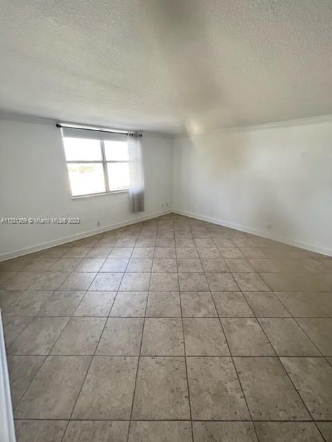 401 BLU OF NORTH BEACH CO - Residential Lease