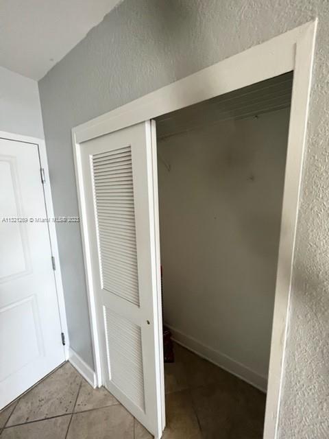 401 BLU OF NORTH BEACH CO - Residential Lease