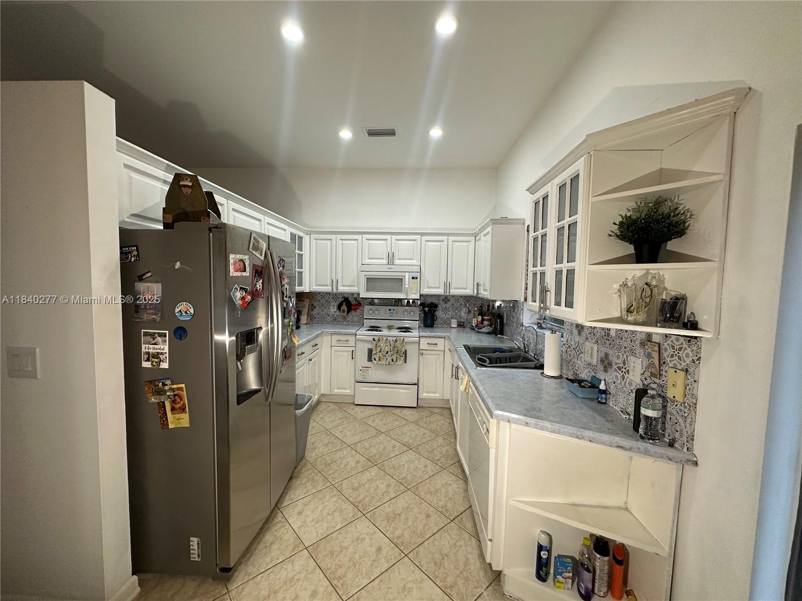 Silver Lakes Bermuda Vlg - Residential