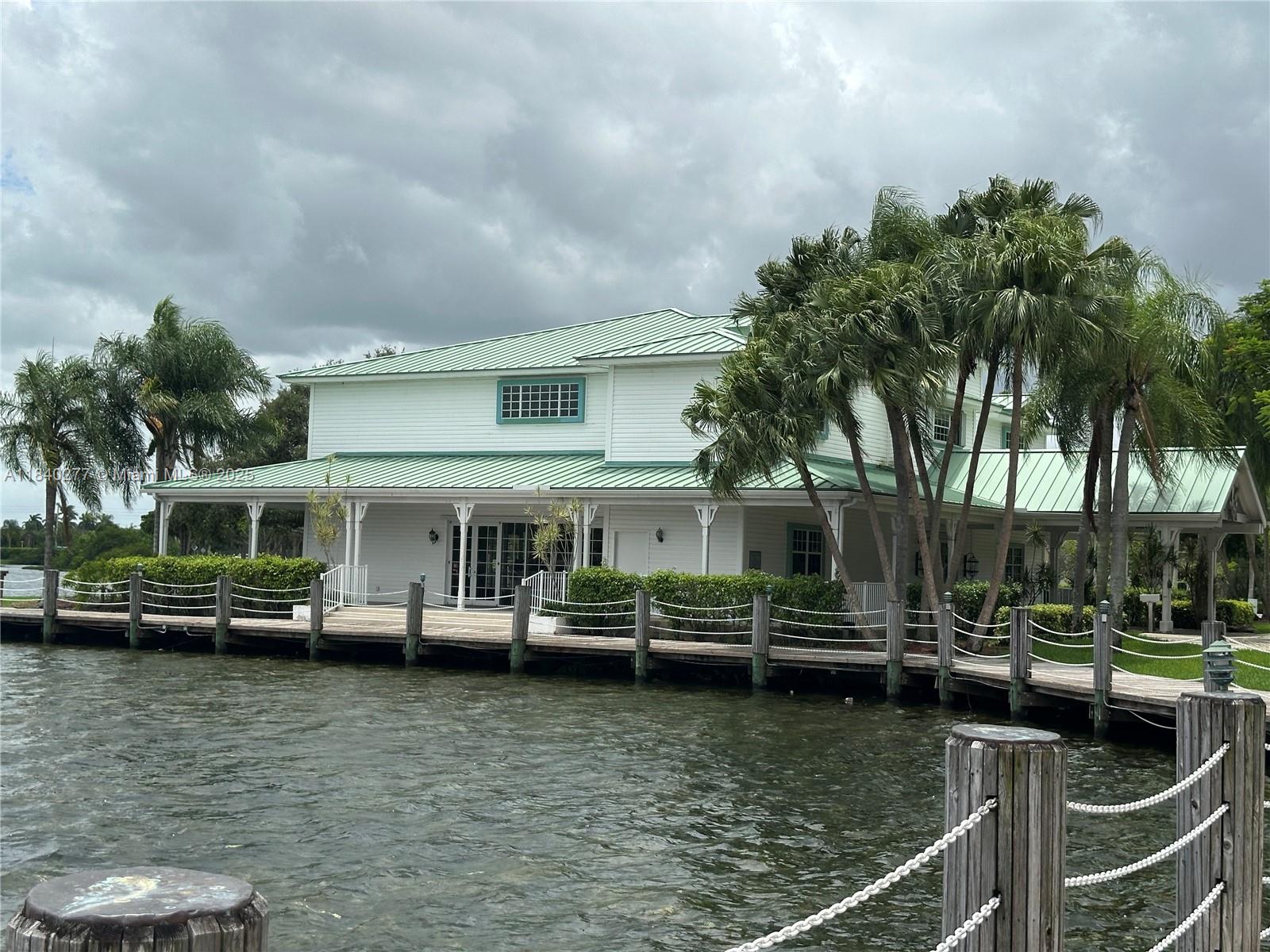Silver Lakes Bermuda Vlg - Residential