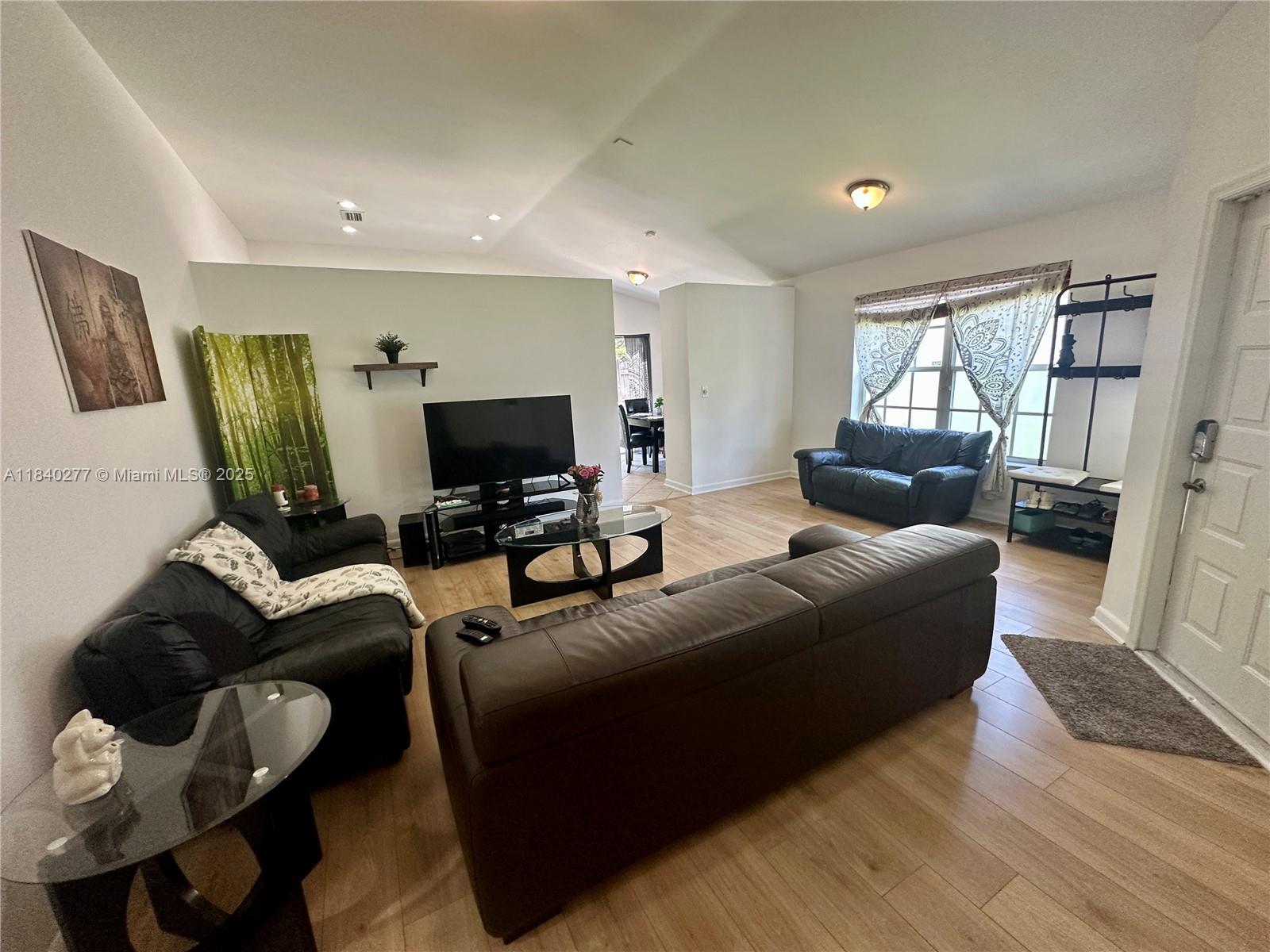 Silver Lakes Bermuda Vlg - Residential