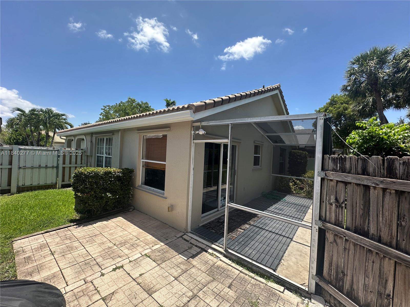 Silver Lakes Bermuda Vlg - Residential