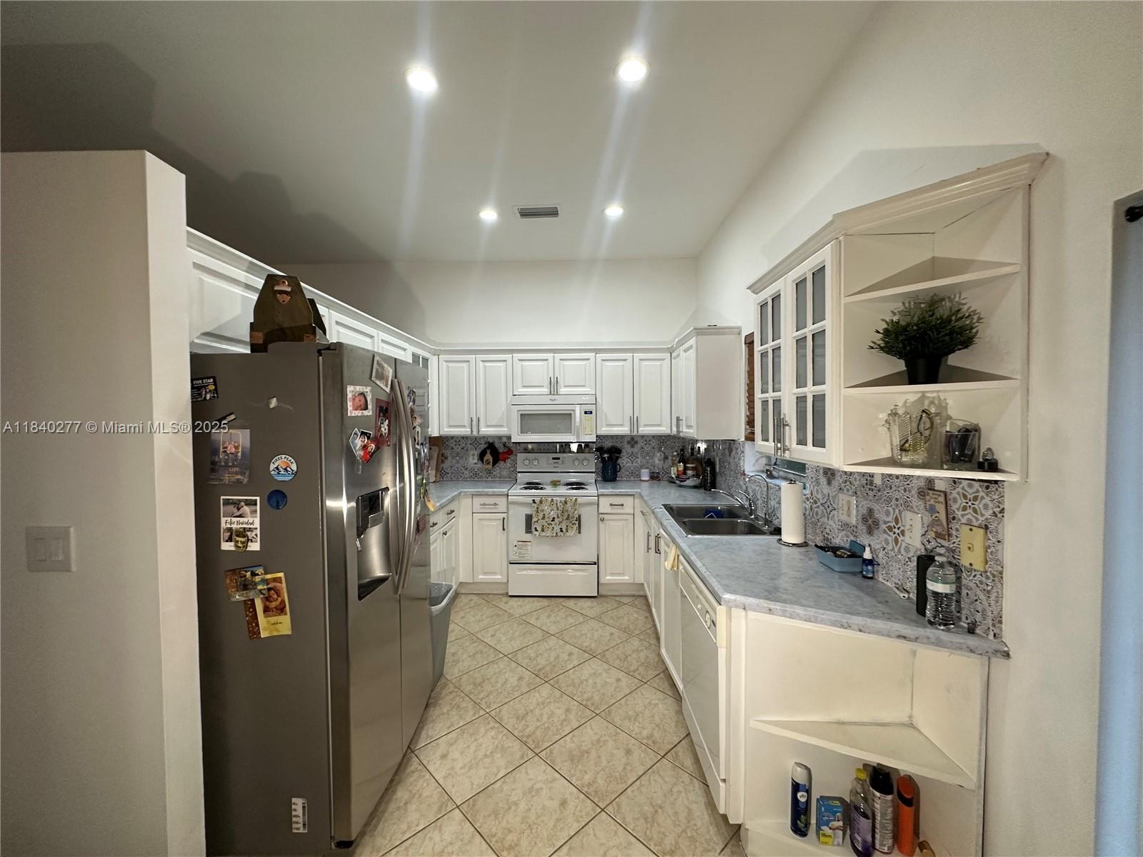 Silver Lakes Bermuda Vlg - Residential