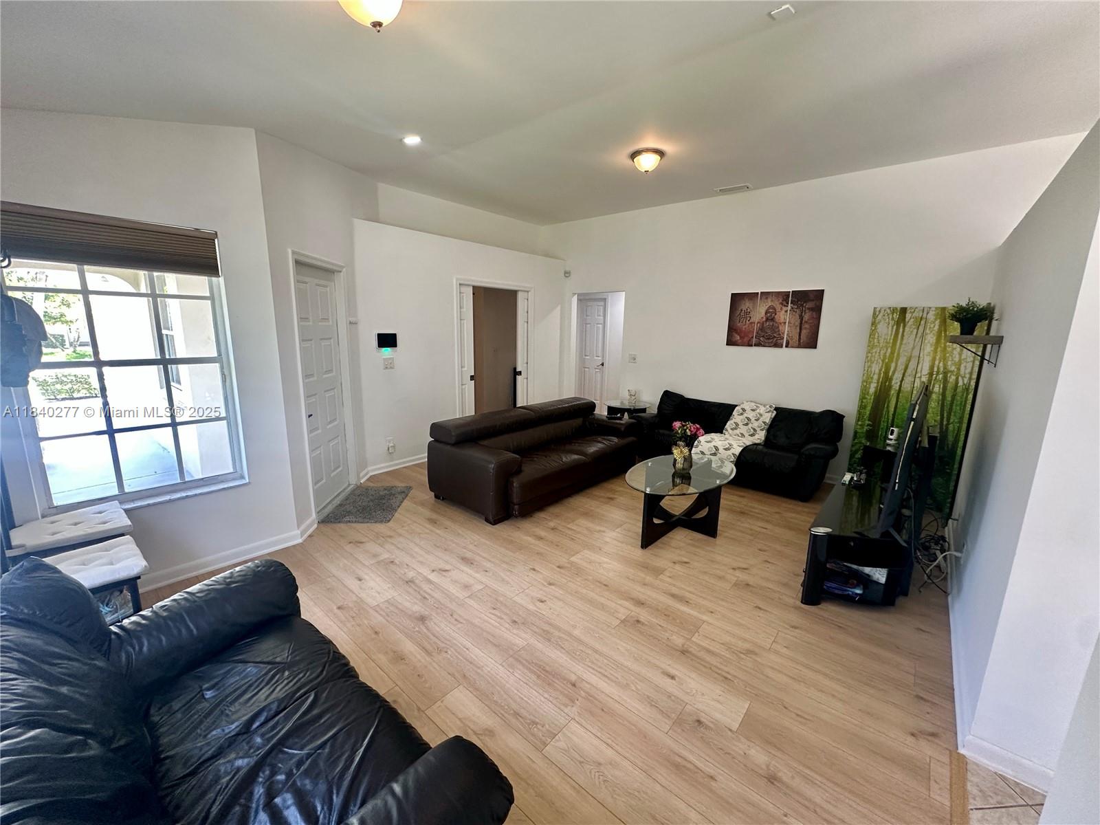 Silver Lakes Bermuda Vlg - Residential