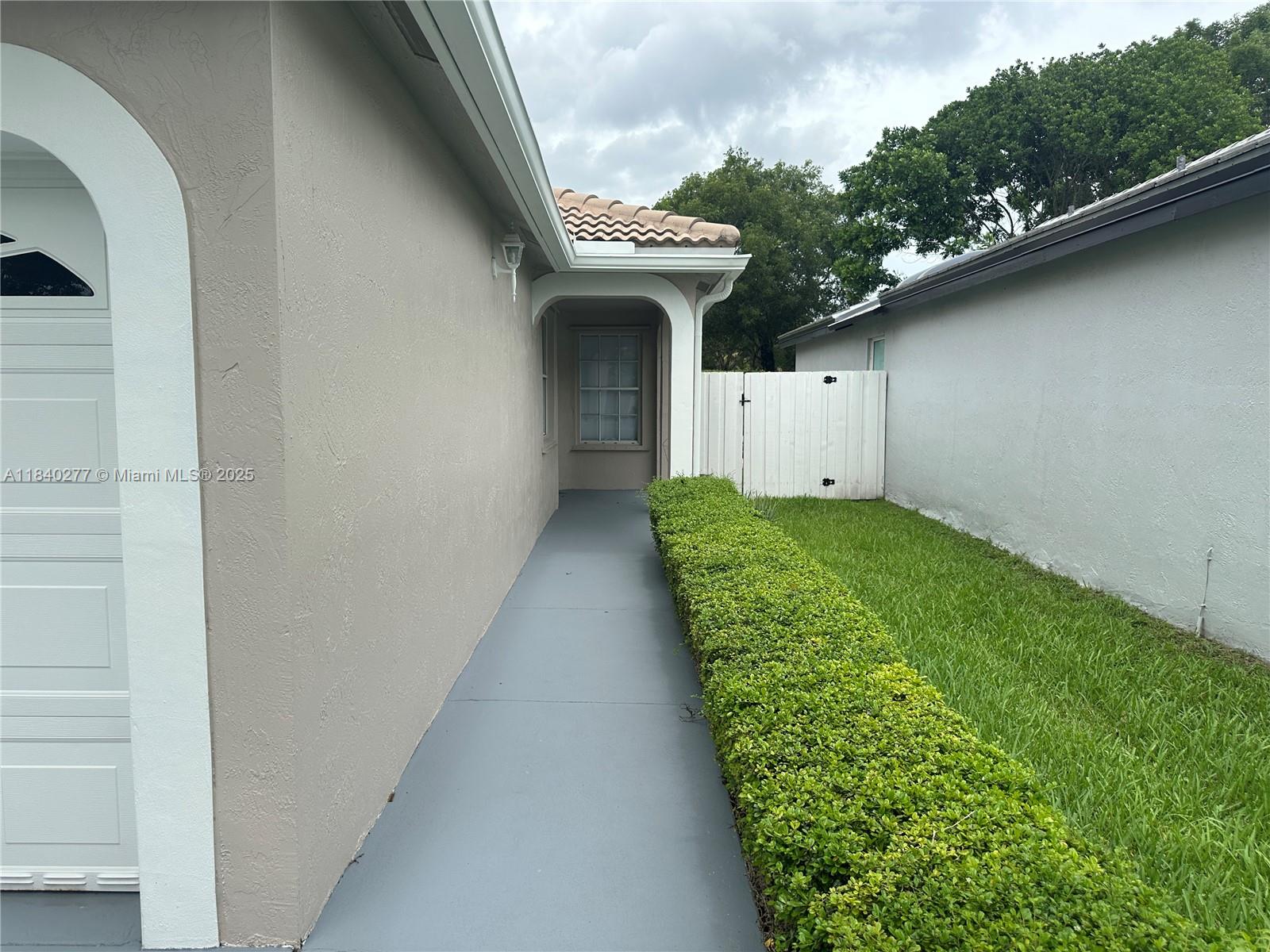 Silver Lakes Bermuda Vlg - Residential