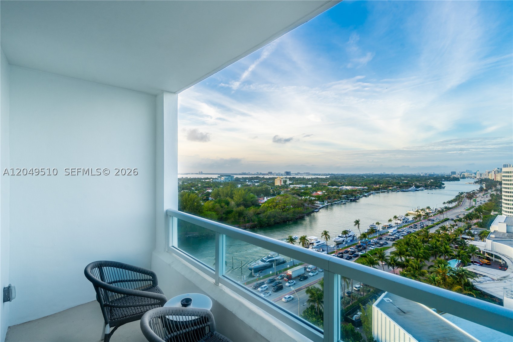 Beautiful Jr Suite w/ocean, bay & city views at Fontainebleau II. Enjoy full service, vacation-style living in a furnished turnkey unit with ample closet space and balcony. If you are looking for a luxury stay in festive Miami Beach then this is for you! The Fontainebleau Resort offers luxury amenities on 22 oceanfront acres including award-winning restaurants, LIV night club, Lapis spa & state-of-the-art fitness center!

Rates are based on dates available!