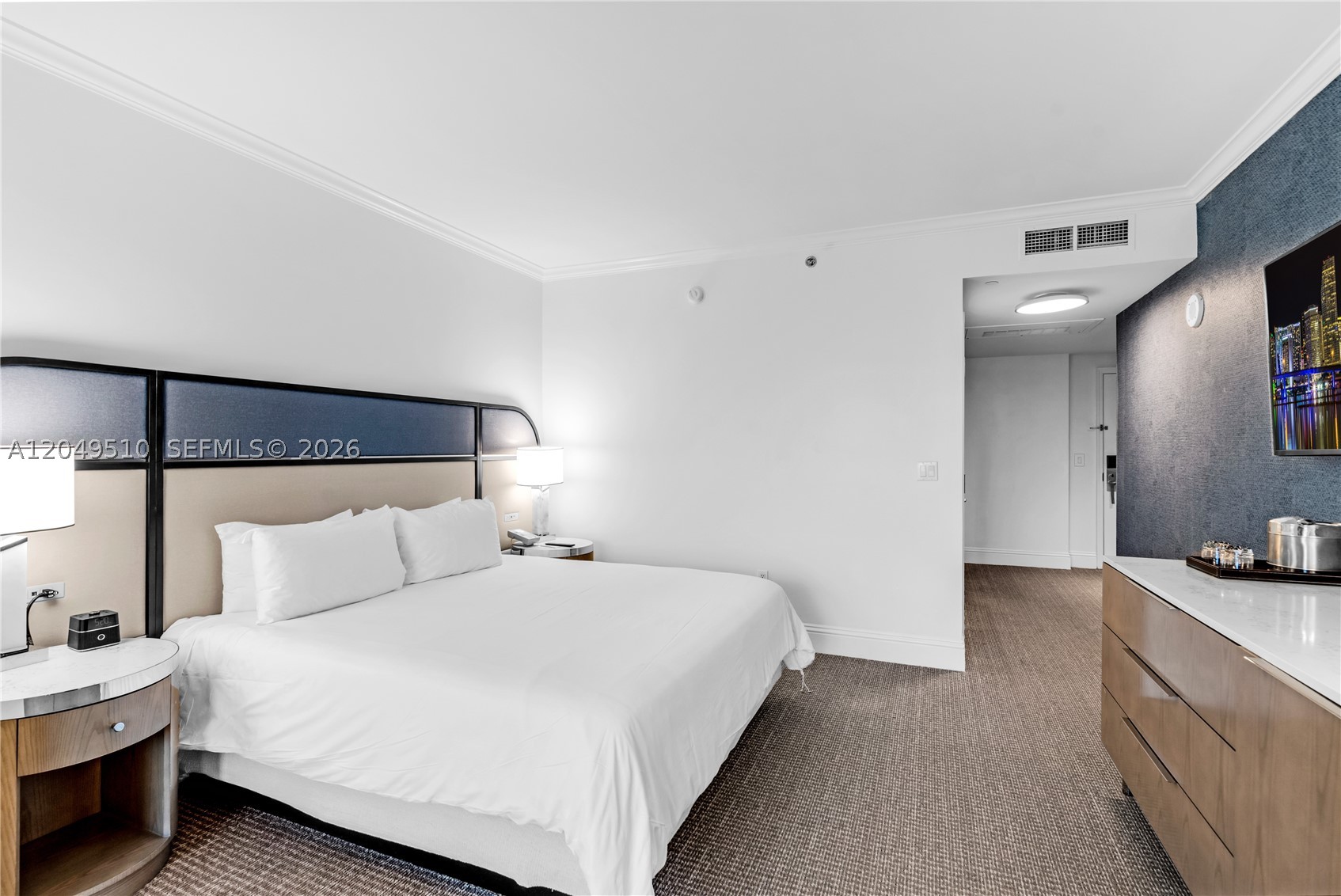 FONTAINEBLEAU II CONDO - Residential Lease