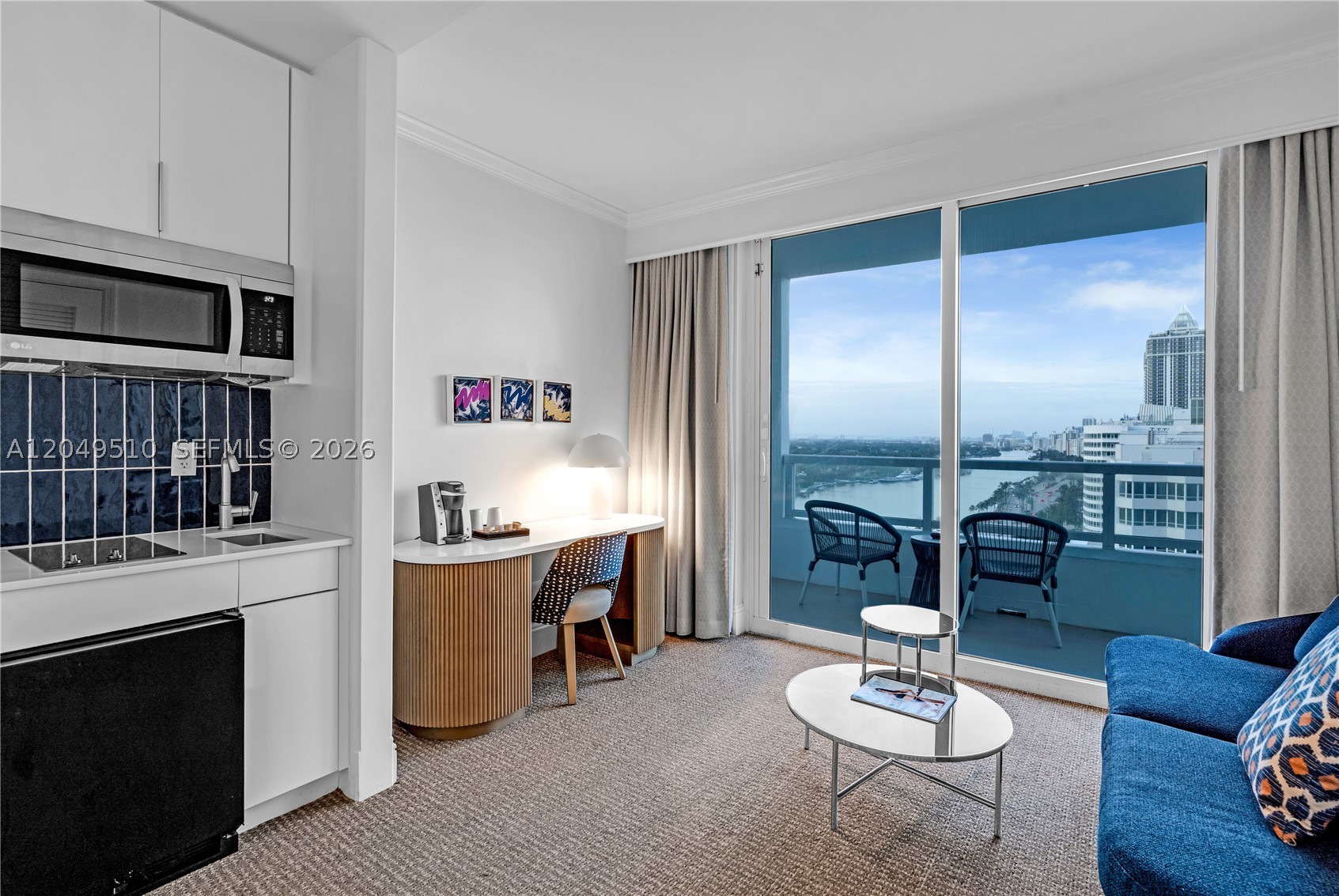 FONTAINEBLEAU II CONDO - Residential Lease