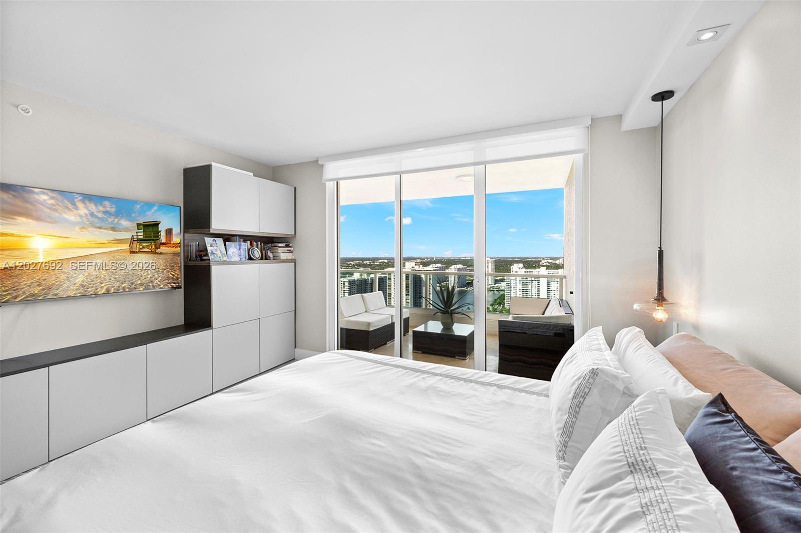 THE PENINSULA CONDO - Residential