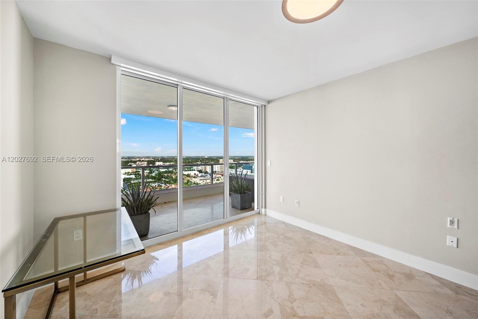 THE PENINSULA CONDO - Residential