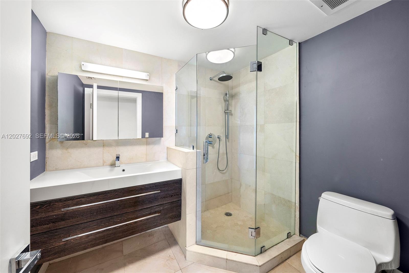 THE PENINSULA CONDO - Residential