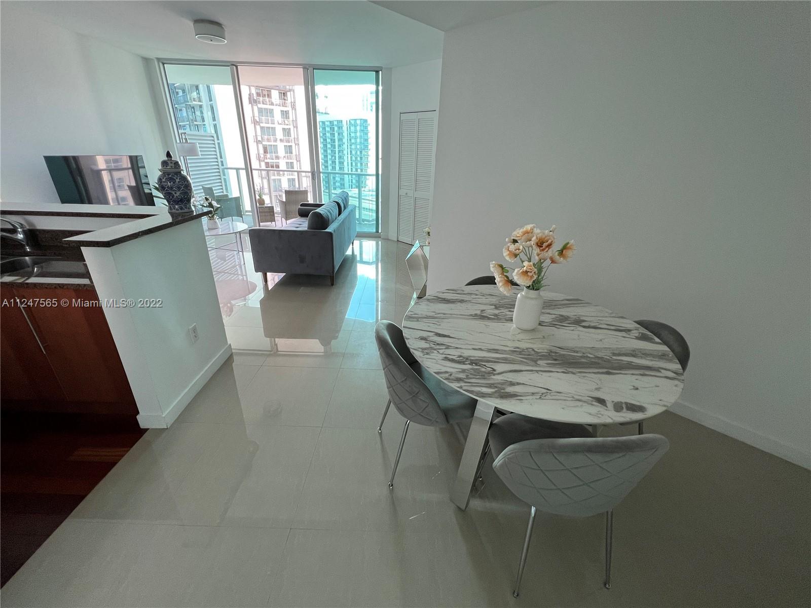 MET 1 CONDO - Residential