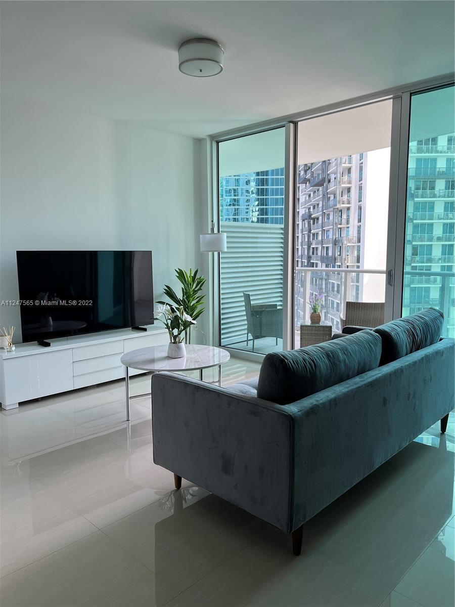 MET 1 CONDO - Residential