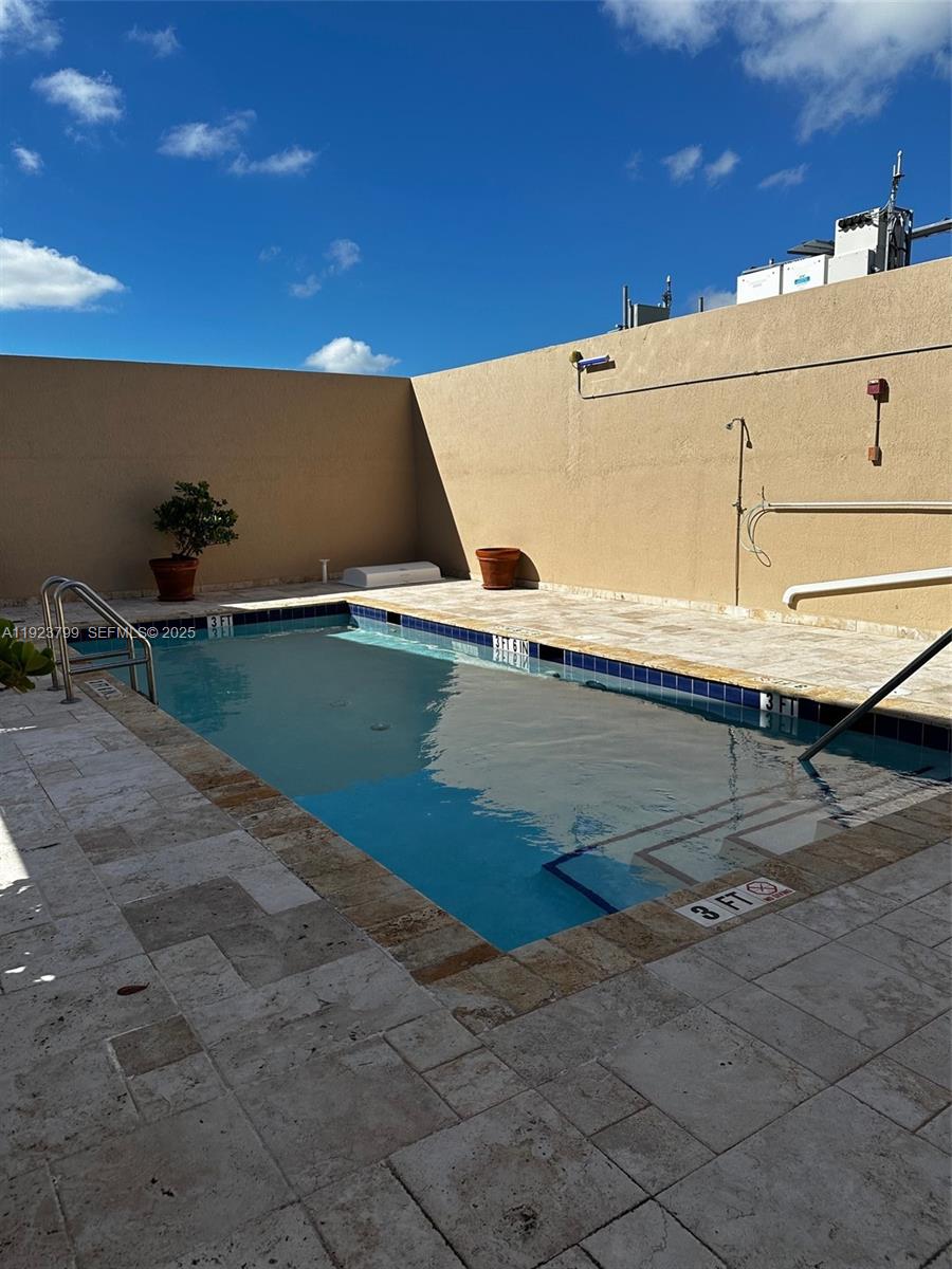 GRANADA GRAND CONDO - Residential Lease