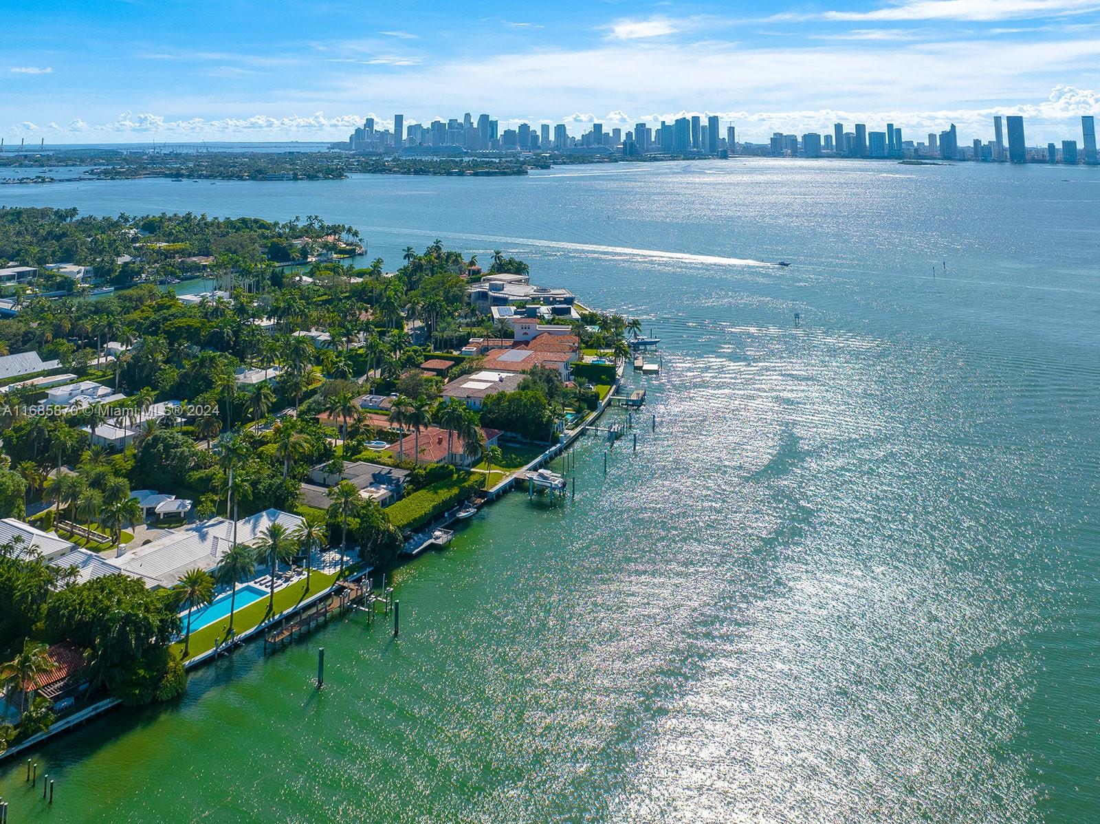 SUNSET ISLANDS-ISLAND NO - Residential