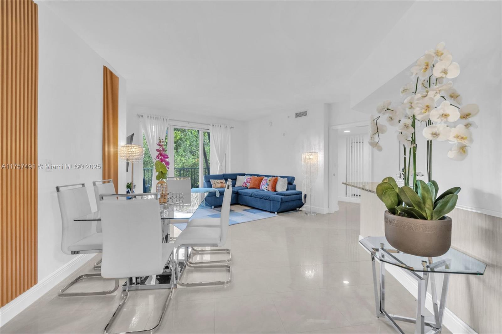 TURNBERRY VLG NO TOWER CO - Residential
