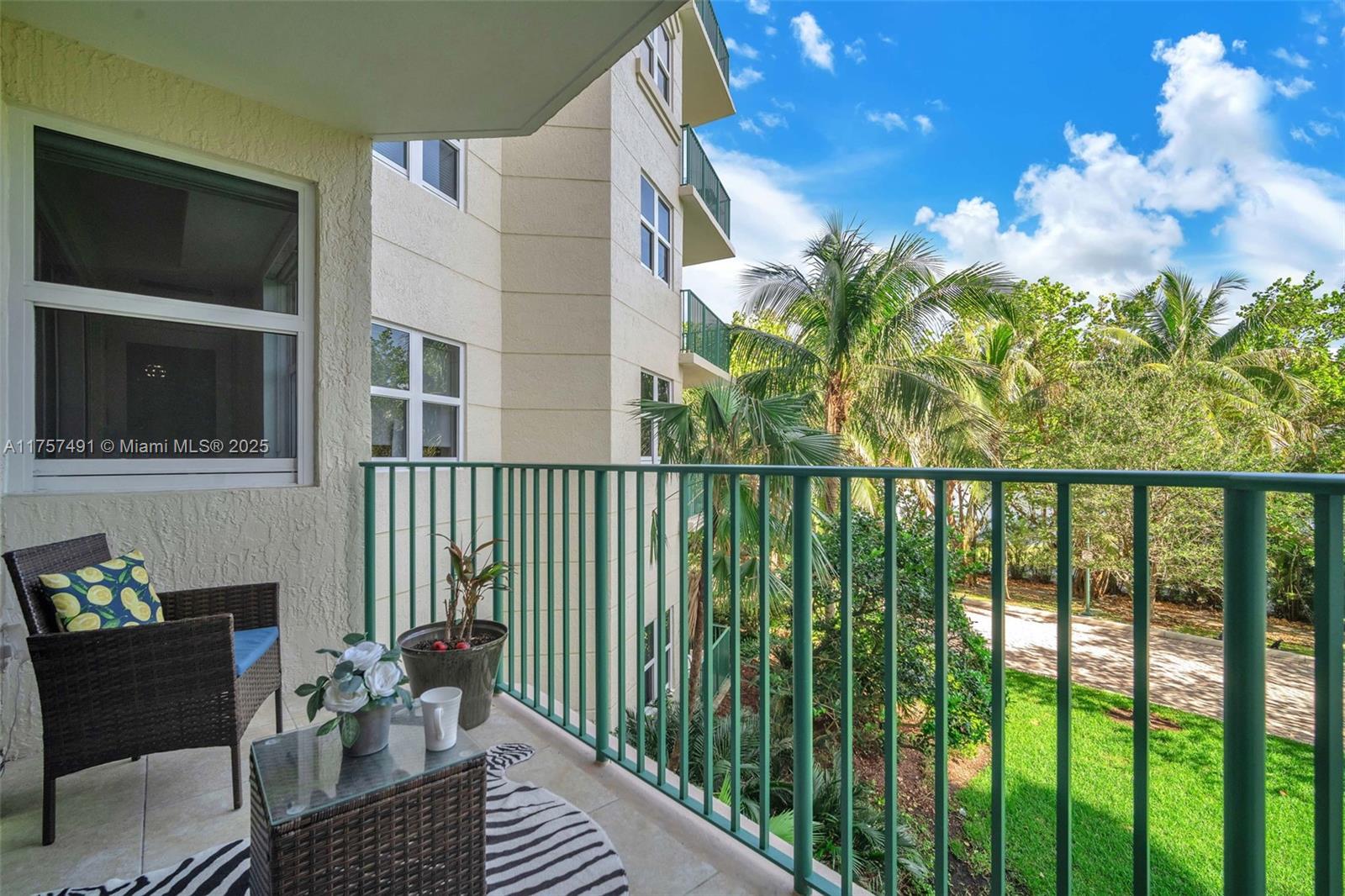 TURNBERRY VLG NO TOWER CO - Residential