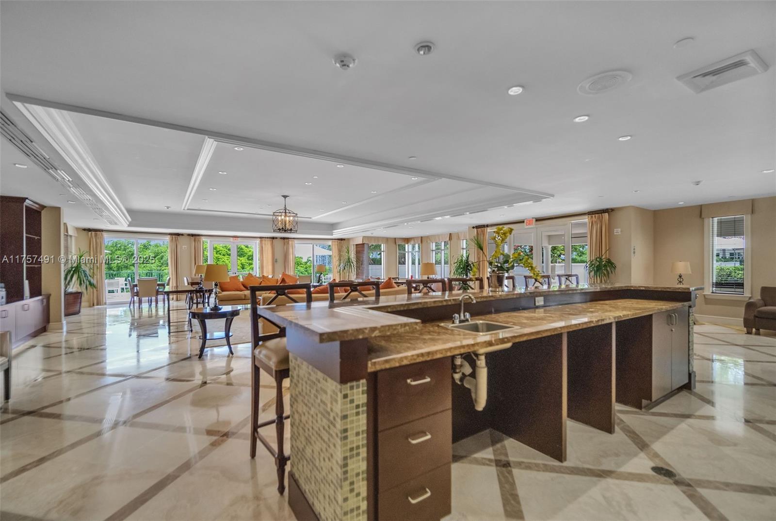 TURNBERRY VLG NO TOWER CO - Residential