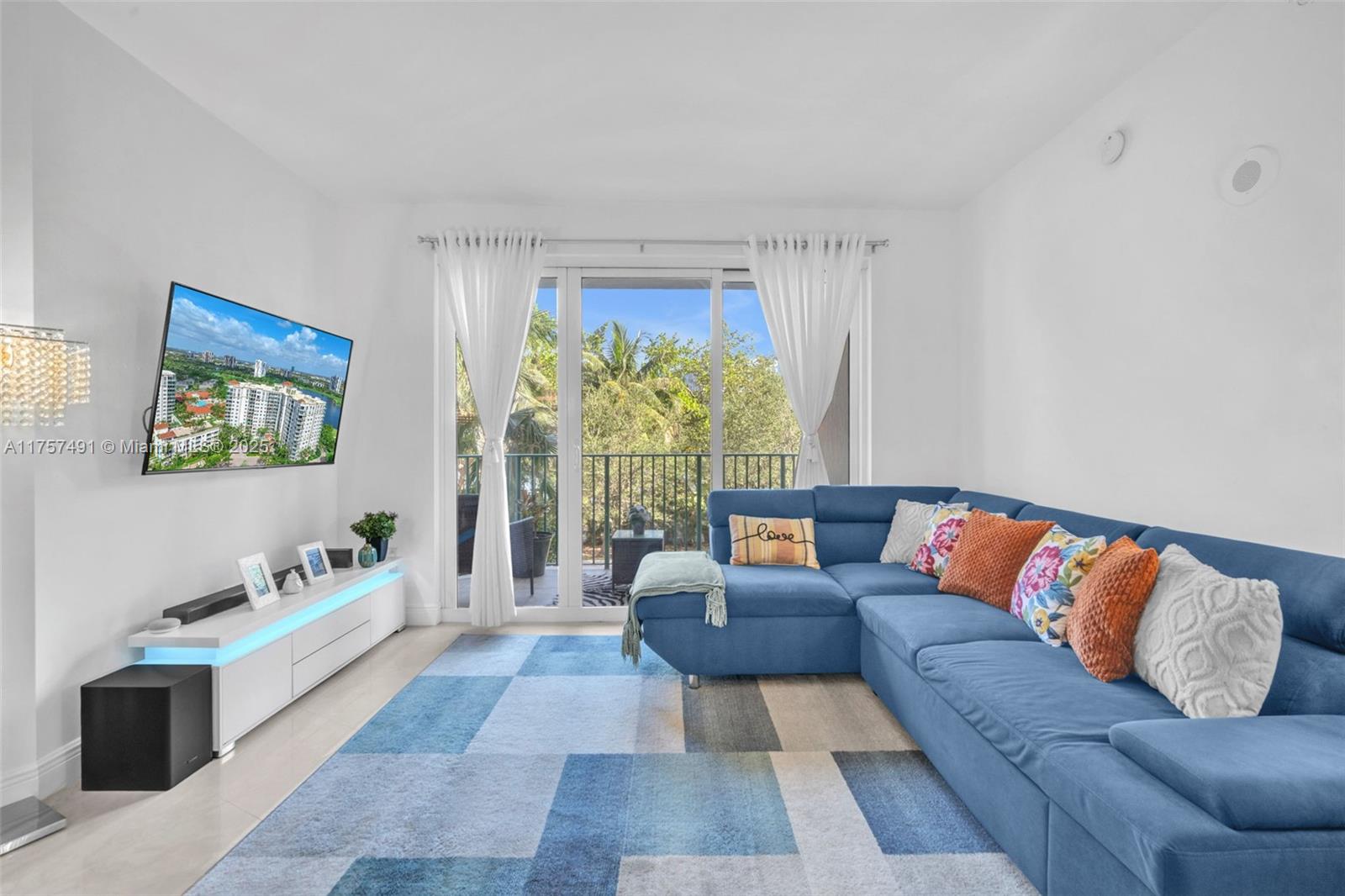 TURNBERRY VLG NO TOWER CO - Residential