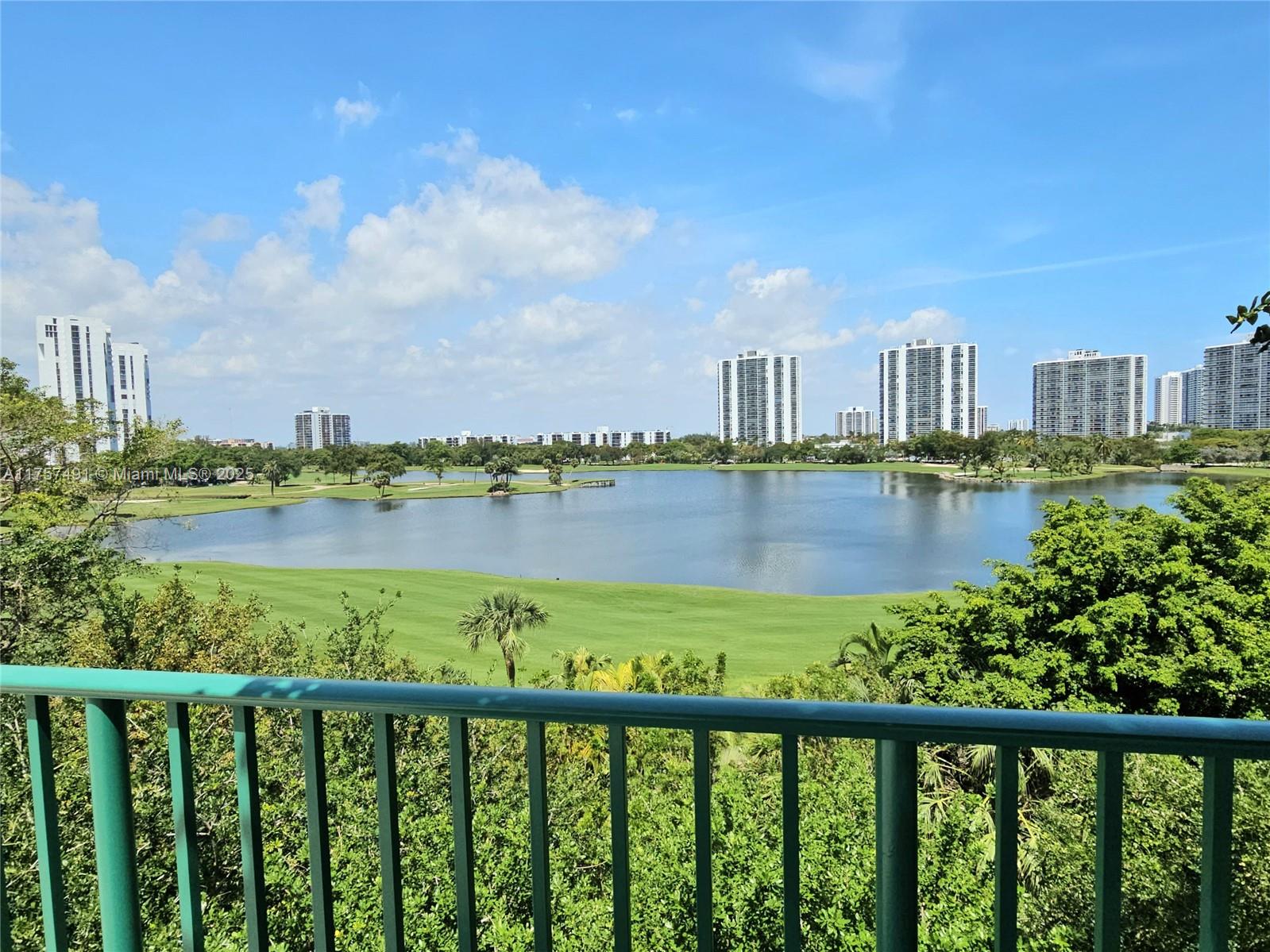 TURNBERRY VLG NO TOWER CO - Residential