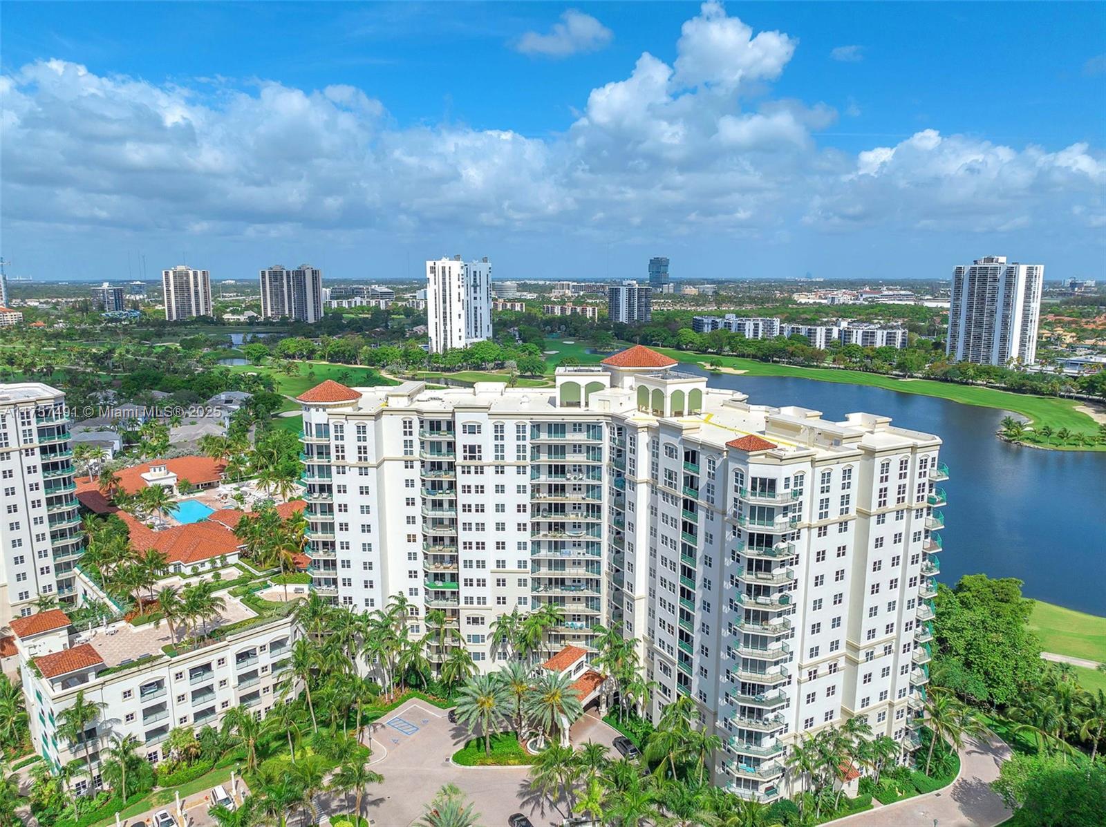 TURNBERRY VLG NO TOWER CO - Residential