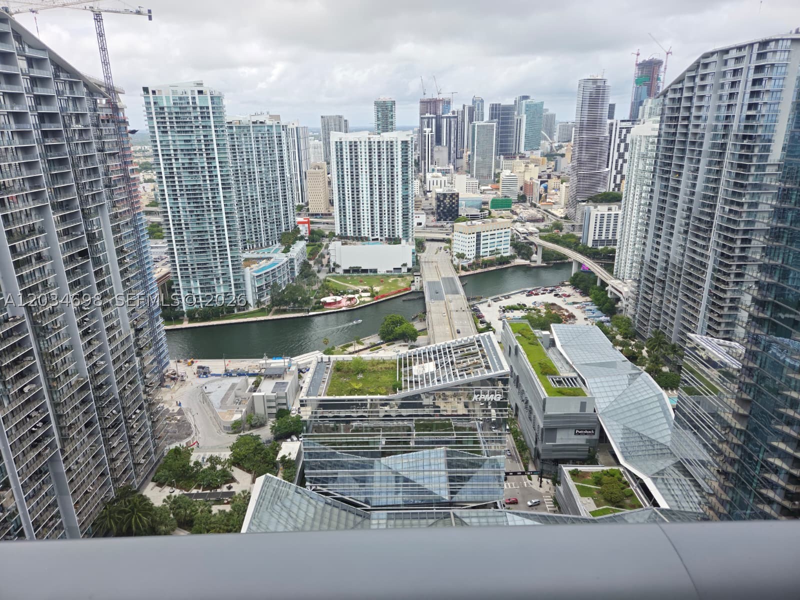 BRICKELL HEIGHTS EAST - Residential