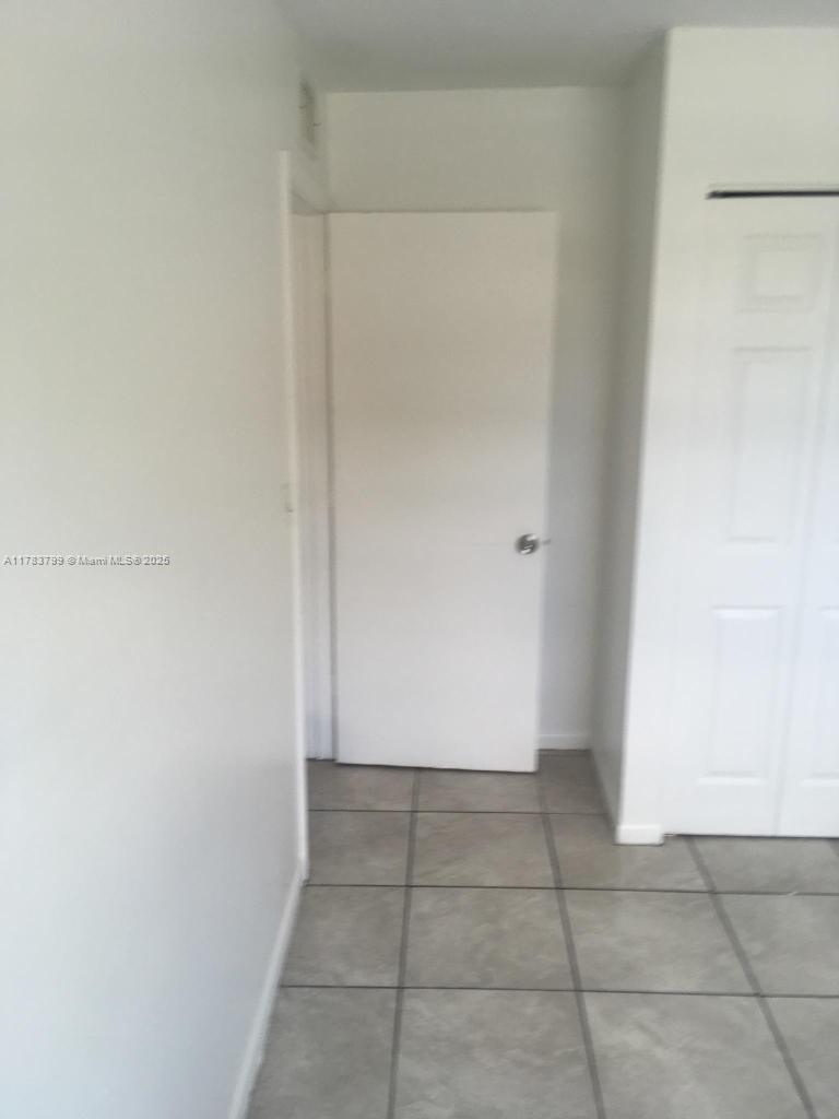 COURTS AT OAKLAND PARK - Residential Lease