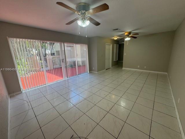EMBASSY LAKES - Residential
