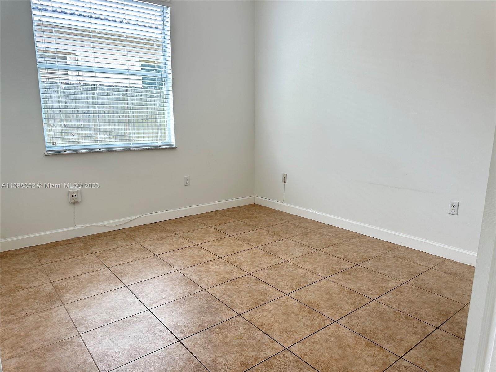 KEYS LANDING - Residential Lease