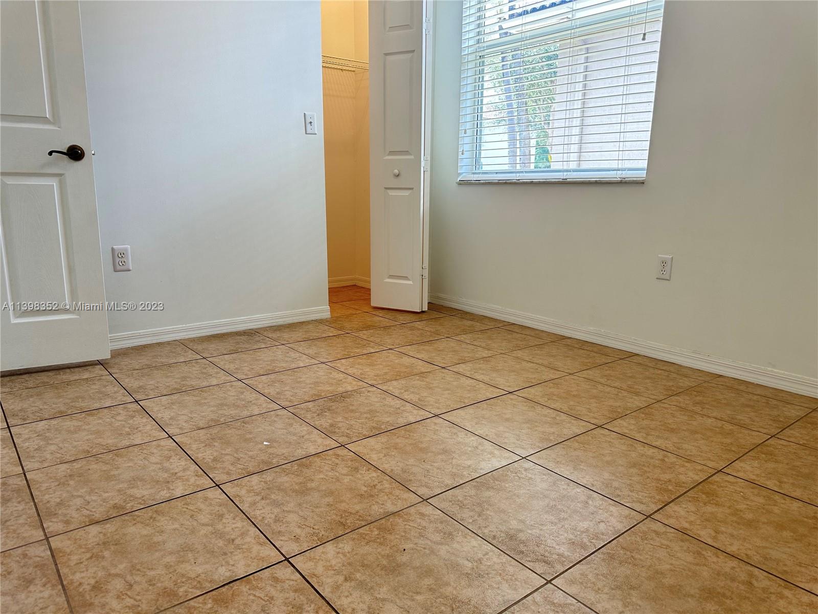 KEYS LANDING - Residential Lease