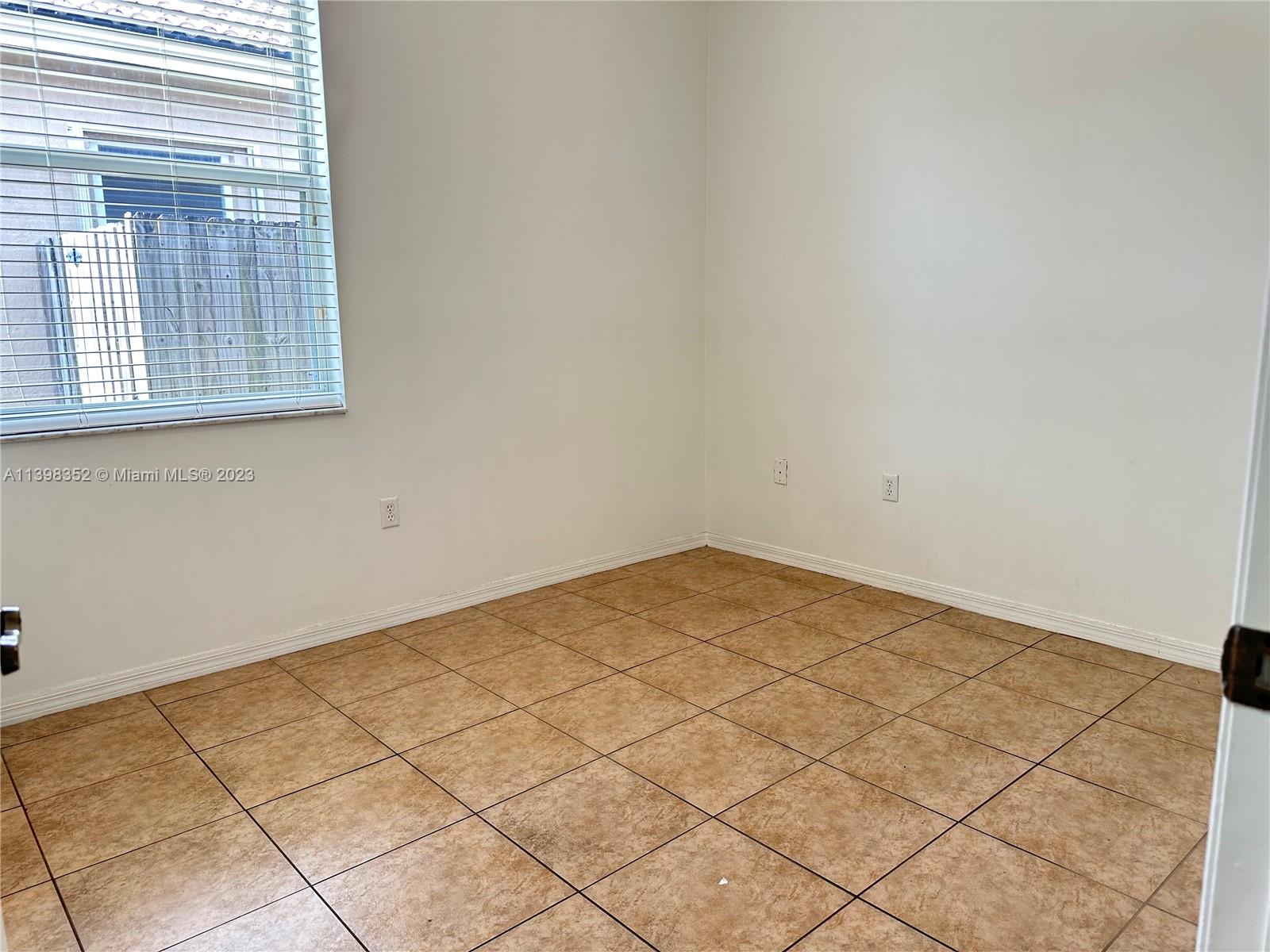 KEYS LANDING - Residential Lease