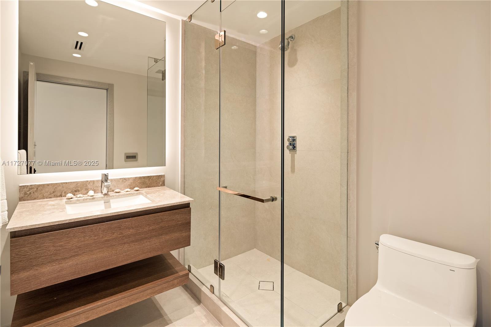 OCEANA KEY BISCAYNE CONDO - Residential