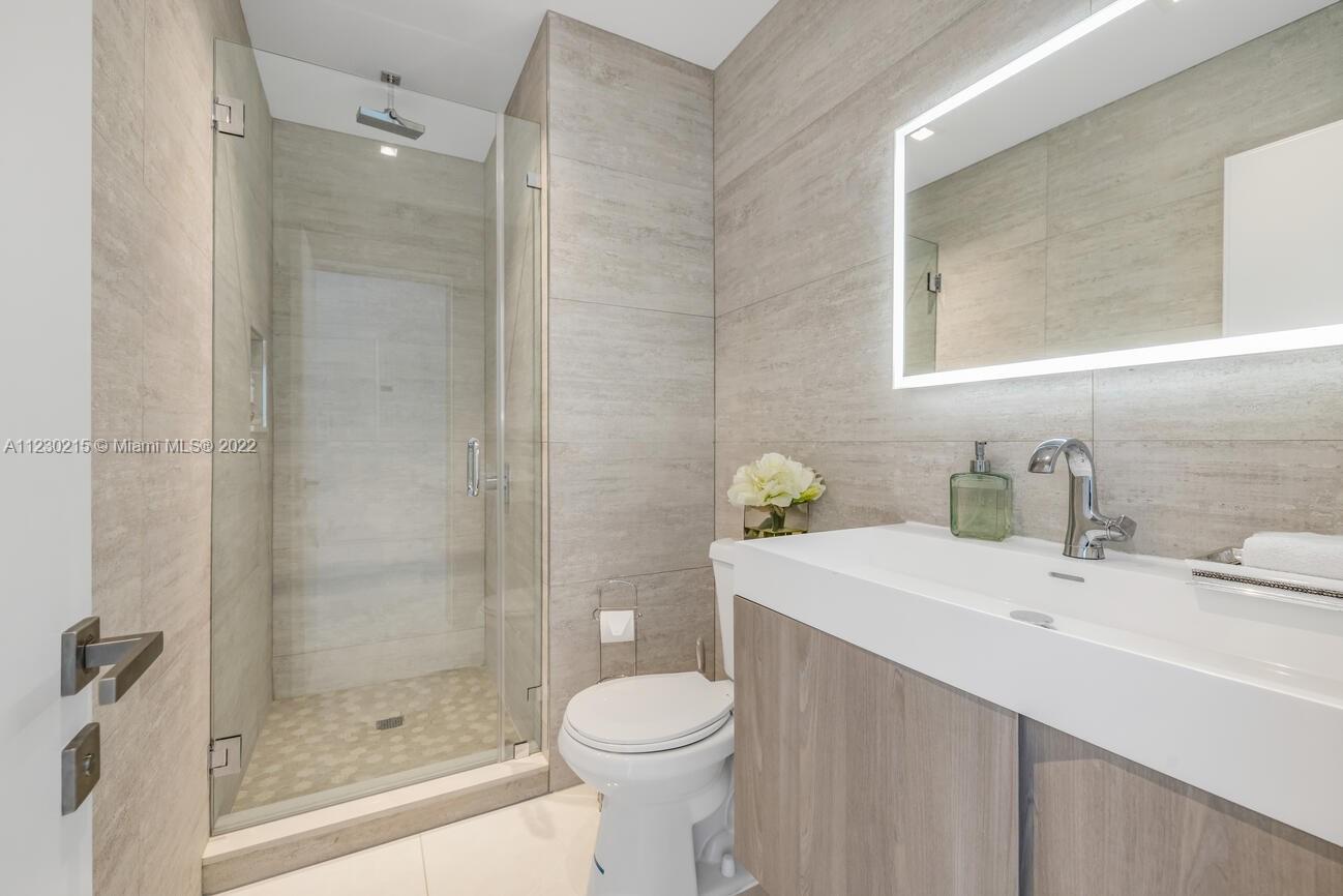 EASTERN SHORES 1ST ADDN - Residential