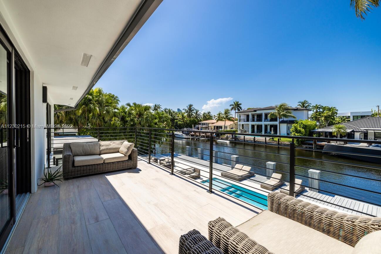 EASTERN SHORES 1ST ADDN - Residential