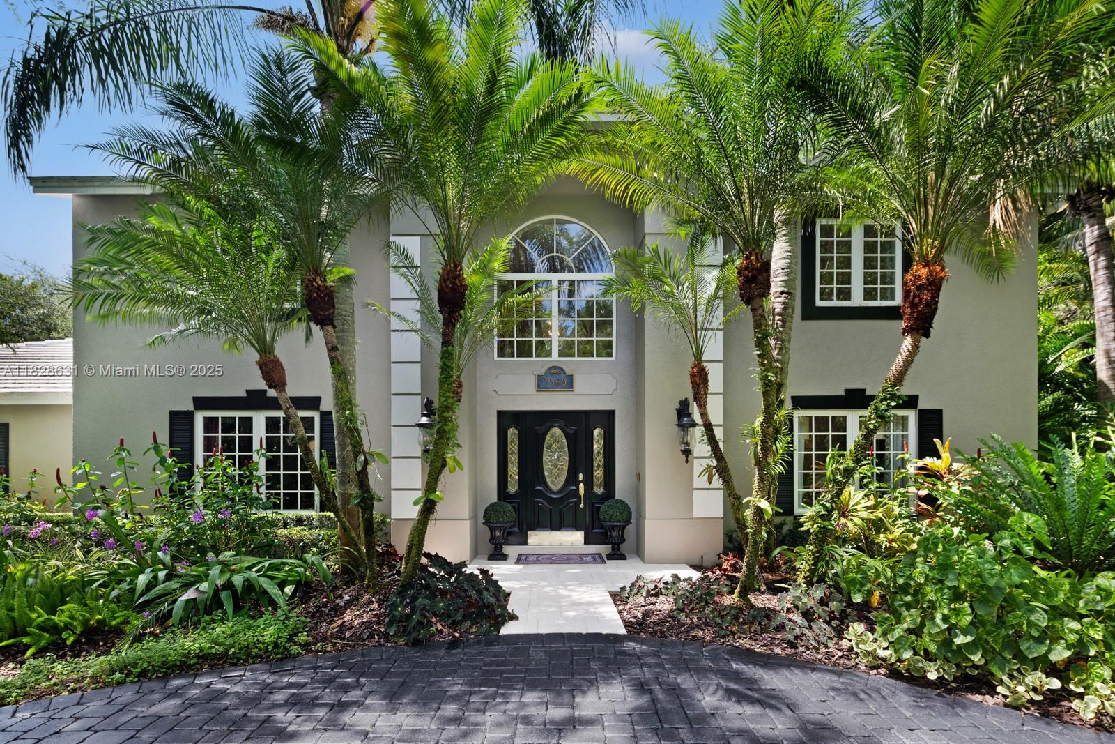 KINGS COVE - Residential