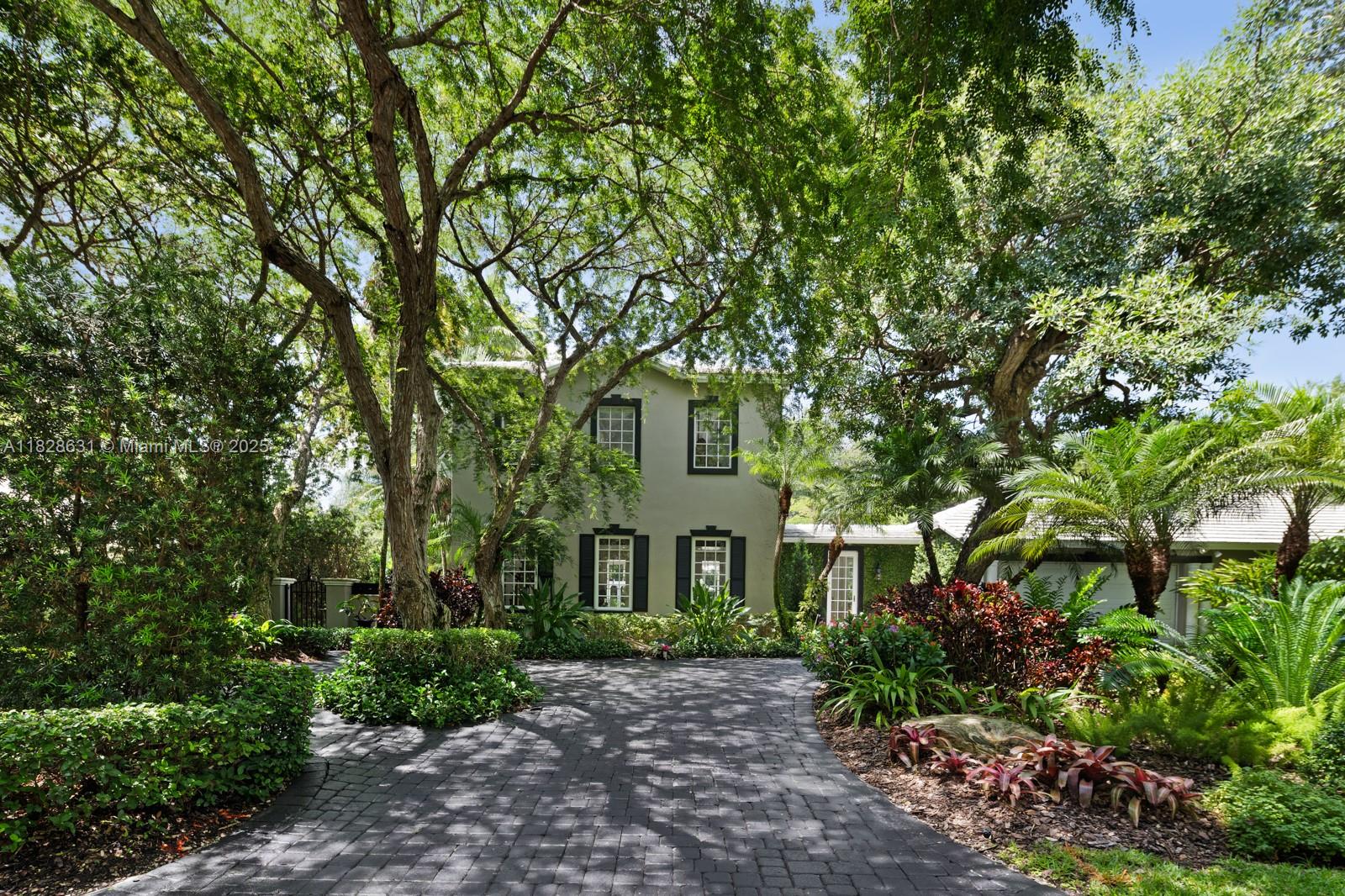 KINGS COVE - Residential