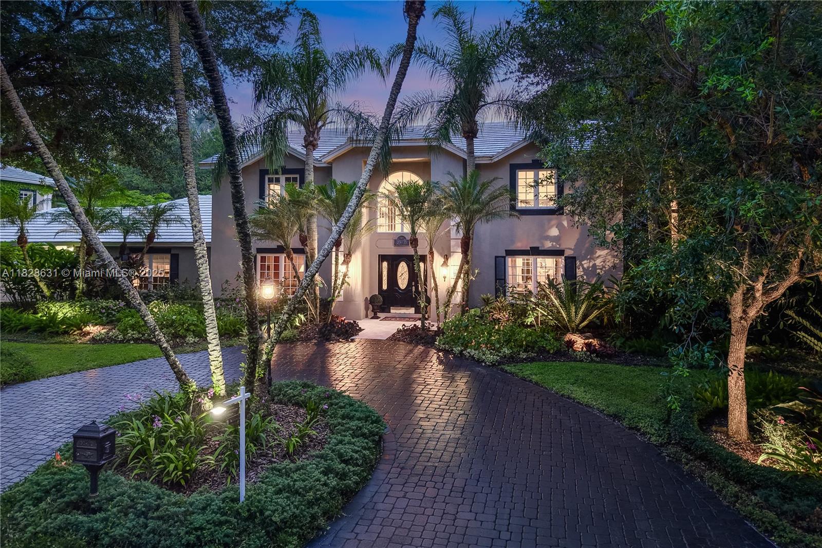 KINGS COVE - Residential