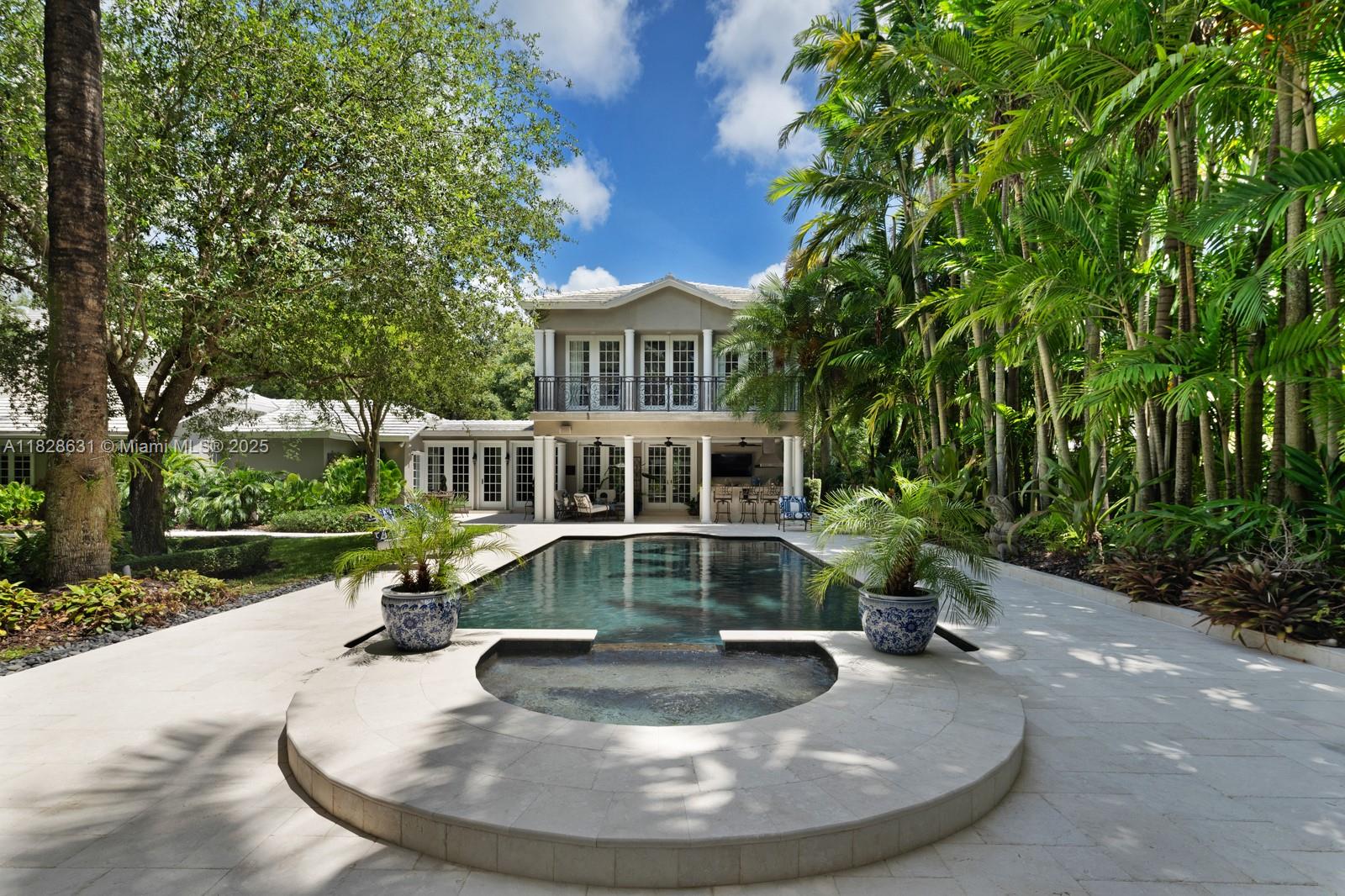 KINGS COVE - Residential