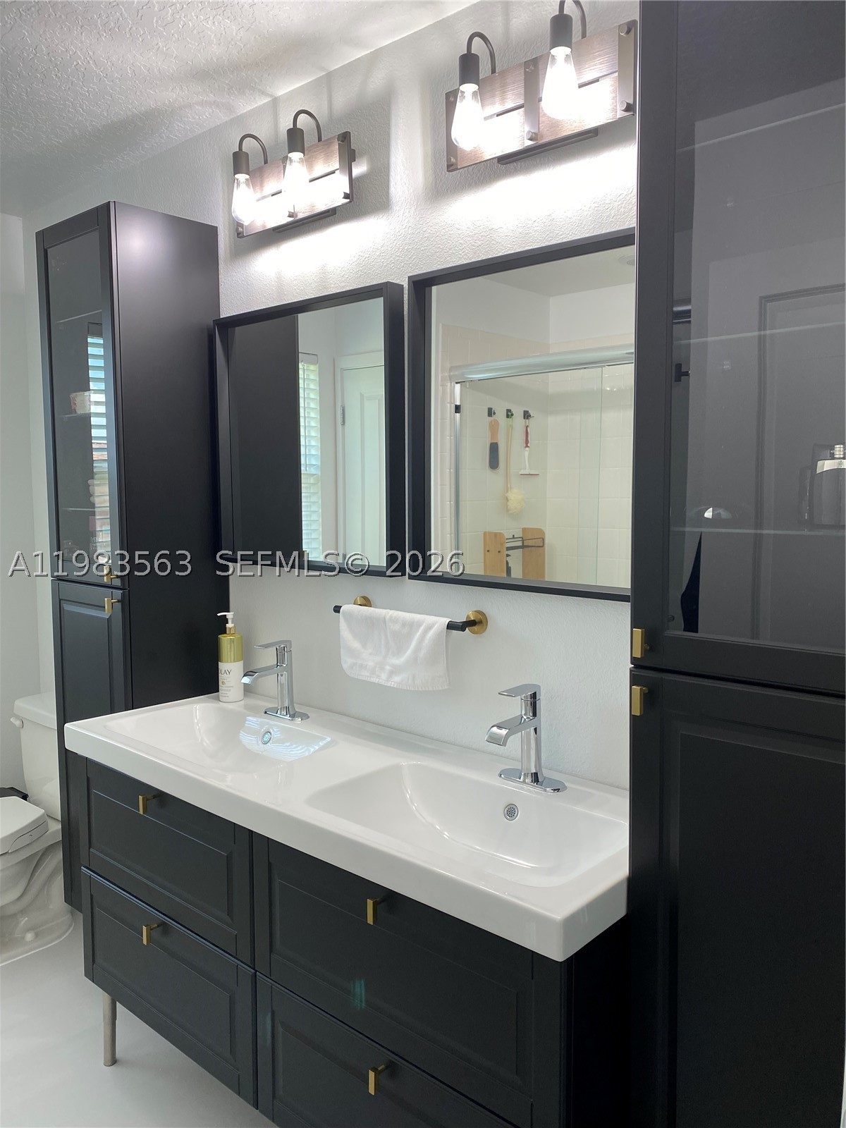 BELLAVISTA BUILDING GROUP - Residential