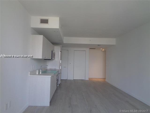 BRICKELL HEIGHTS EAST CON - Residential