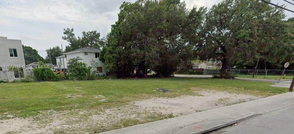ROOSEVELT PARK - Land
