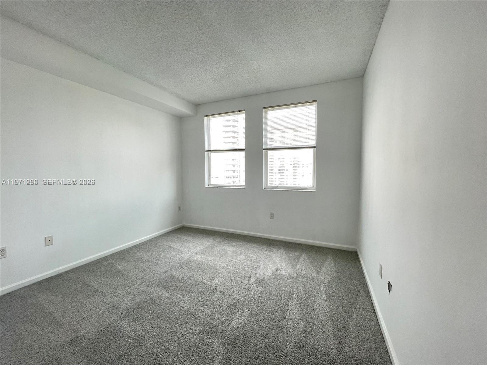 PORTO BELLAGIO CONDO - Residential
