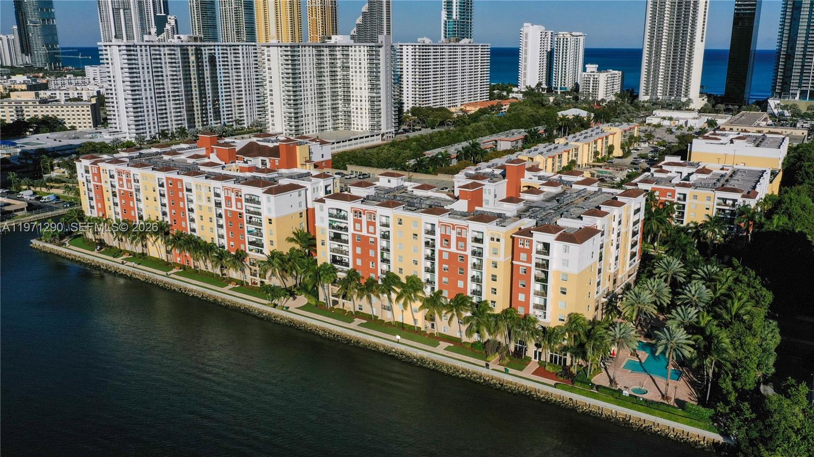 PORTO BELLAGIO CONDO - Residential