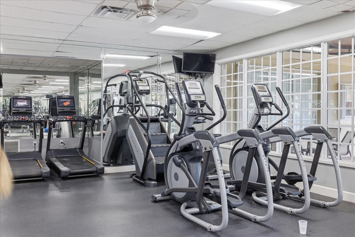 KEYS GATE CONDO NO SIX - Residential