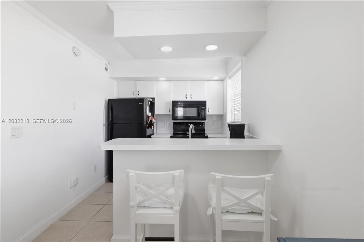 KEYS GATE CONDO NO SIX - Residential
